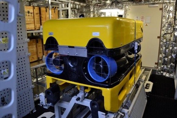 Przewodowo sterowany robot podwodny „Morświn” opracowany przez Politechnikę Gdańską dla niszczycieli min typu Kormoran może być bazą do opracowania specjalistycznego robota do usuwania amunicji chemicznej. M.Dura
