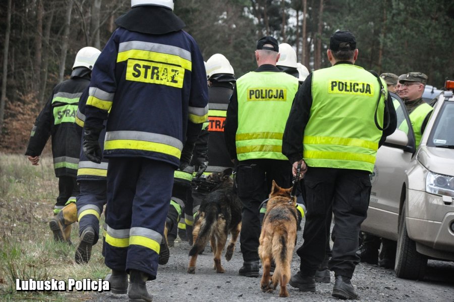 Mundurowi liczą na 20 proc. podwyżki. Co zrobi przyszły rząd?