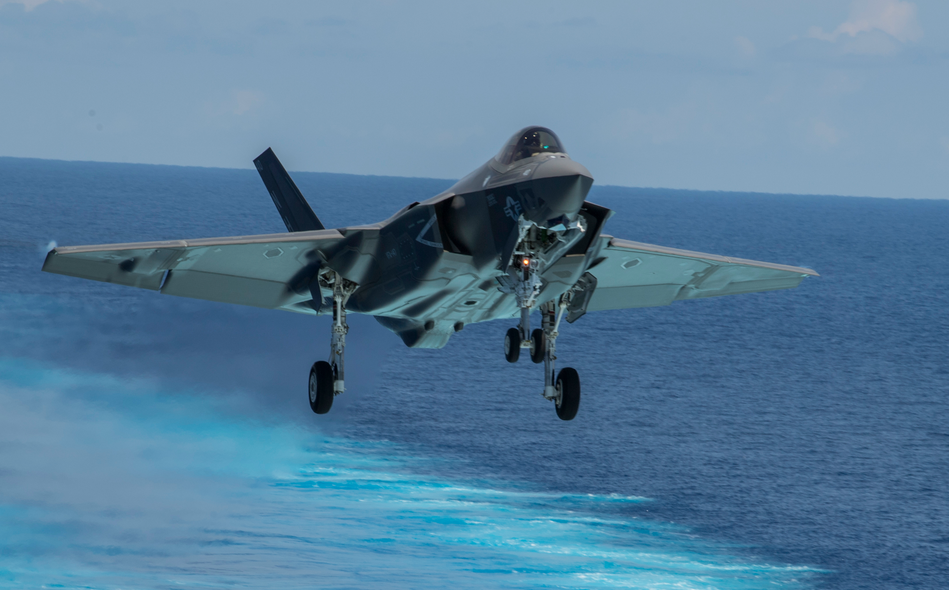 F-35C U.S. Navy/Mass Communication Specialist 3rd Class Daniel E. Gheesling