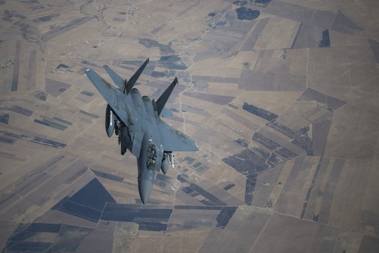 F-15E Strike Eagle, samoloty tego typu dokonały przechwyvenia irańskiego samolotu pasażerskiego Fot.U.S. Air Force/Master Sgt. Russ Scalf