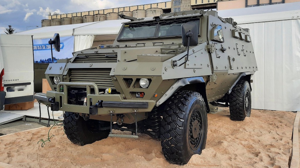 French armament for Armenia. Possible sale of artillery