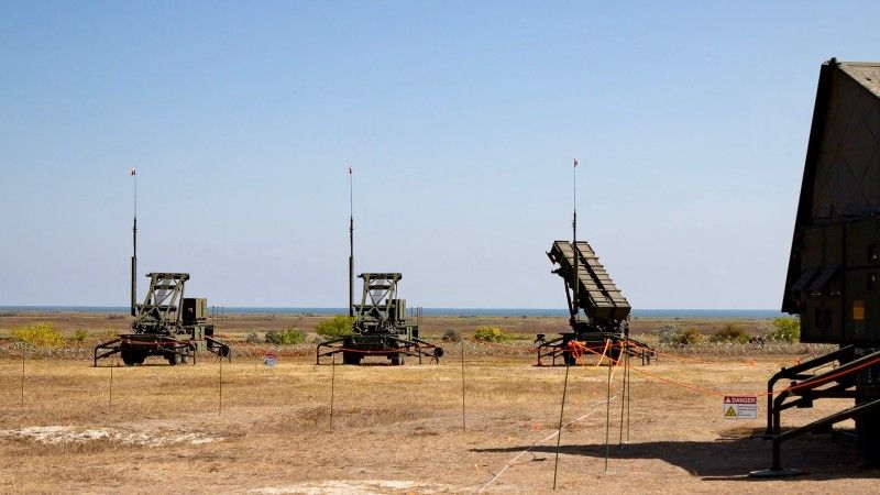 Wyrzutnie i radar AN/MPQ-65 rumuńskiego systemu Patriot+. Fot.mapn.ro