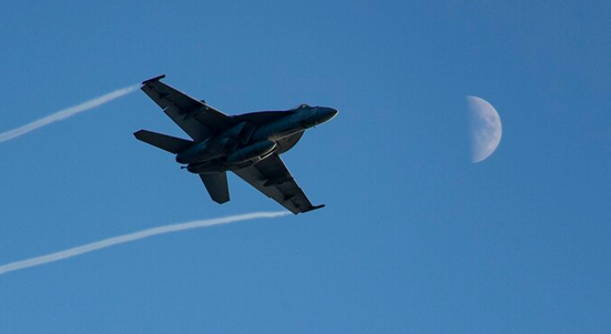 F/A-18E / Fot. (U.S. Navy, Mass Communication Specialist Seaman Alexander B. Williams
