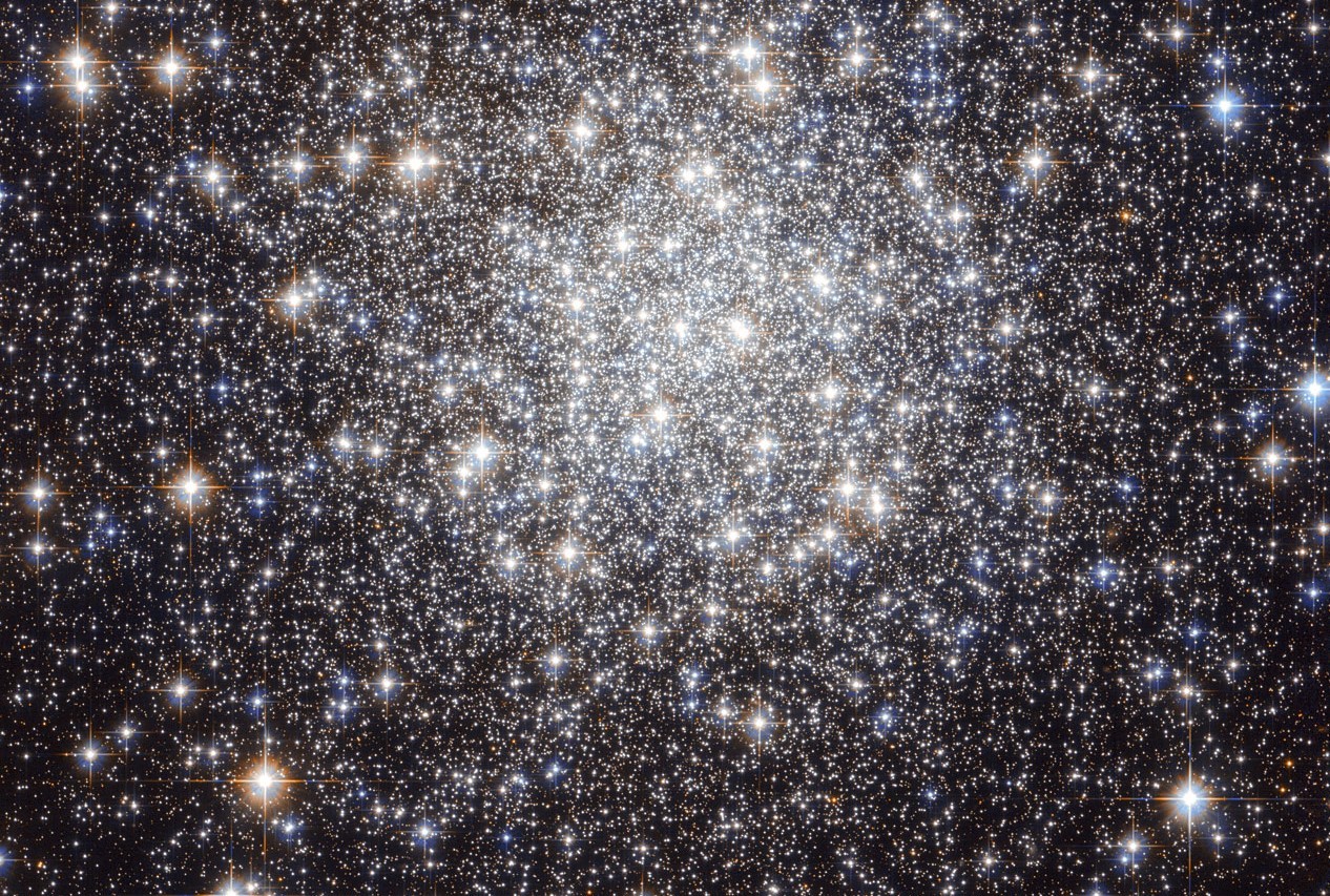 Fot. NASA & ESA/Hubble Space Telescope/Gilles Chapdelaine [nasa.gov]