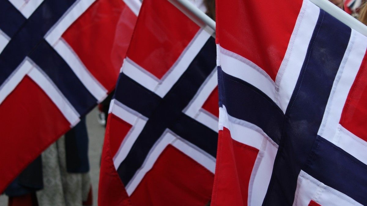 Norge vil overføre deler av overskuddet fra olje- og gasshandelen til Ukraina