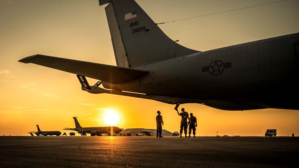 Amerykańskie samoloty w Katarze, fot. US Air Force Staff Sgt. Trevor T. McBride