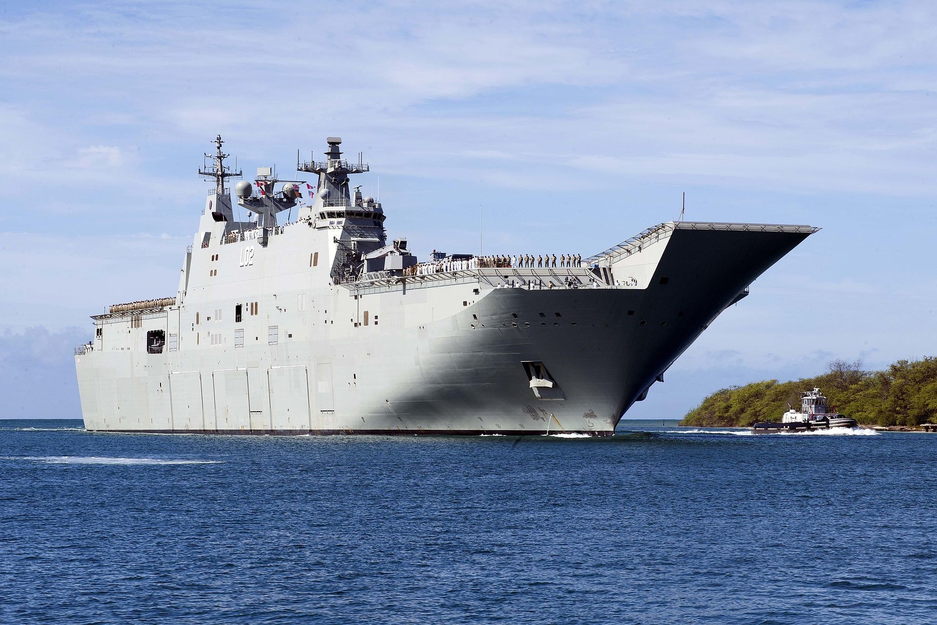 HMAS Canberra (L02) australijski śmigłowcowiec-dok, sfotografowanyw w2016 r. przed rozpoczęciem ćwiczeń RIMPAC Fot.:U.S. Navy