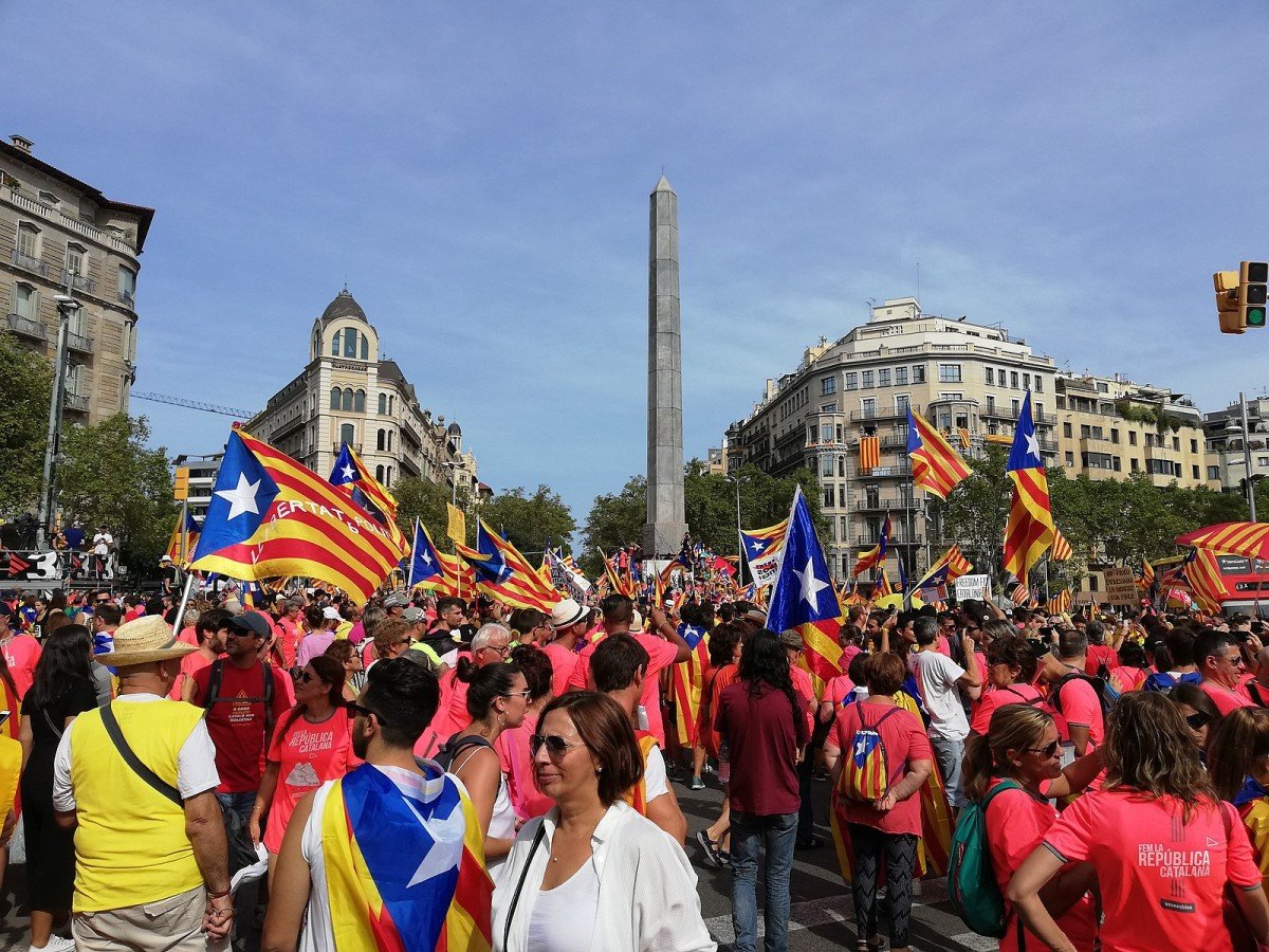 Bałkańska krew na ulicach Katalonii. Jak wojna czarnogórskich klanów zamieniła Barcelonę w pole egzekucji?