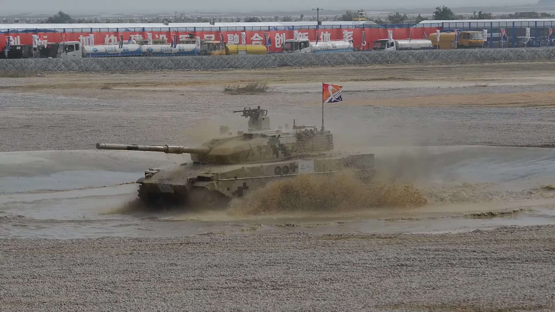 Bangladeskie VT-5 podczas prób ogniowych