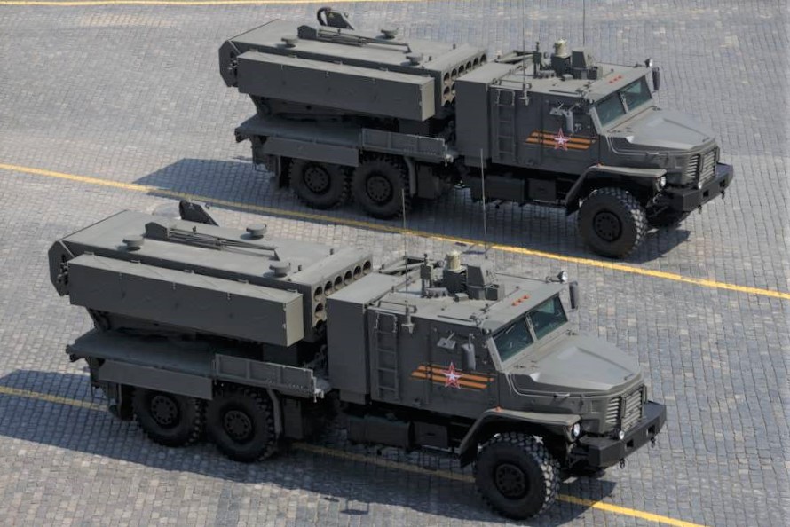 Rosyjski TOS-2 na pierwszych ujęciach z frontu