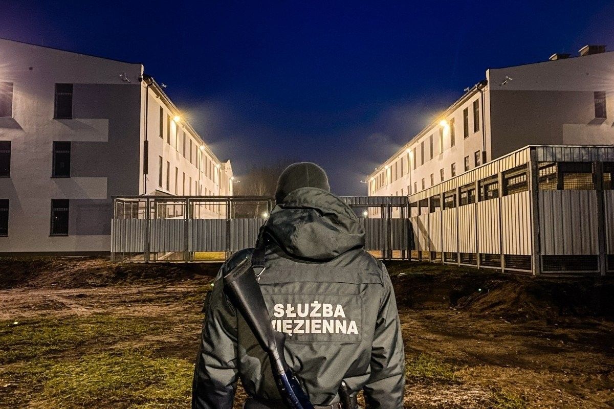 Senatorowie „za” mieszkaniówką dla SW. Teraz decyzja należy do prezydenta