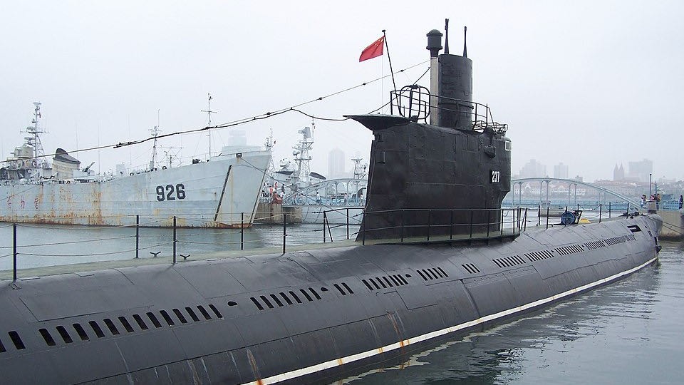 Zdj. ilustracyjne – radziecki okręt podwodny projektu 633, używany obecnie przez flotę Korei Północnej, fot. Nescoffee/Wikimedia (domena publiczna