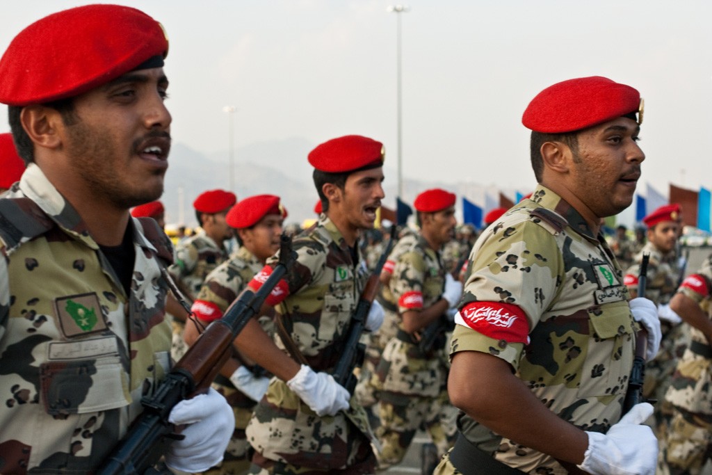 Fot. Al Jazeera English - Saudi security forces on parade, licencja CC BY-SA 2.0, commons.wikimedia.org