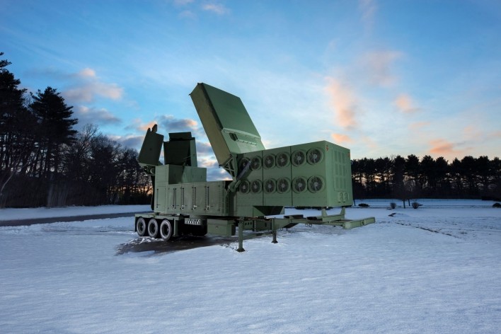 LTAMDS radar that could potentially be acquired by the Polish military, within the framework of thw Wisła IAMD programme. Image Credit: Raytheon
