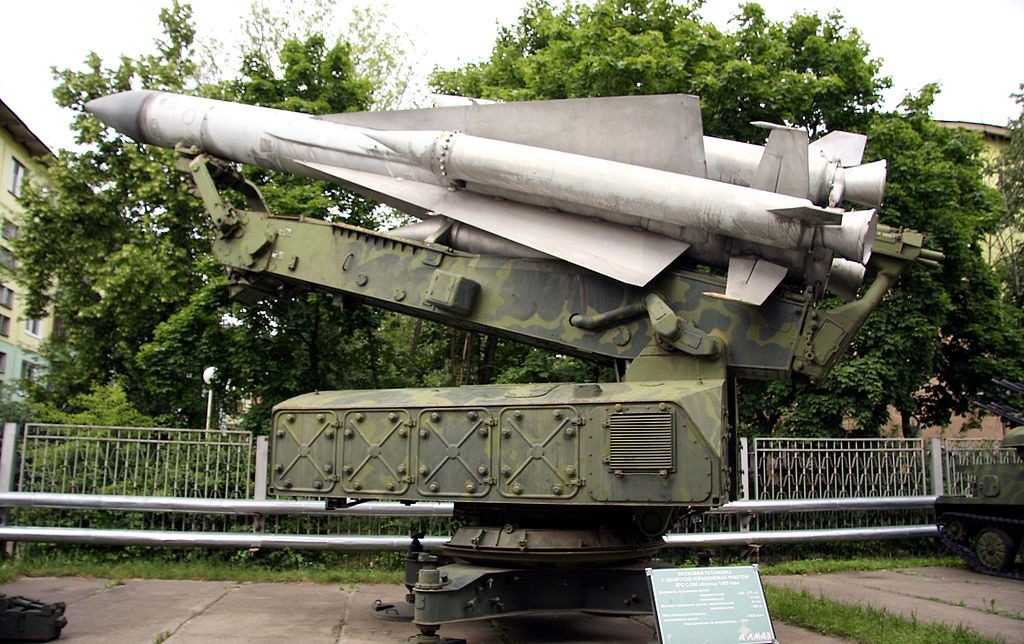 Wyrzutnia z pociskiem systemu S-200. Fot. Vitaly V. Kuzmin/Wikimedia Commons/CC BY SA 4.0.