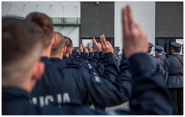 Policja chwali się rekordowym zatrudnieniem, ale czy ten stan uda się utrzymać?