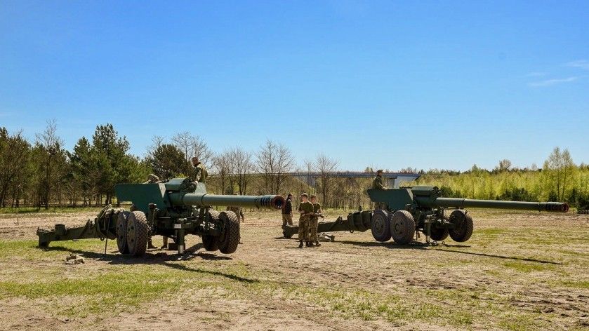 Ukrainian 2A36 Howitzers in Toruń. Image Credit: General Staff of the Ukrainian Armed Forces