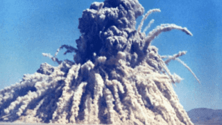 Detonacja Sedan, część Operacji Plowshare, będącej amerykańskim odpowiednikiem Programu 7/ fot. National Nuclear Security Administration Nevada Site Office Photo Library