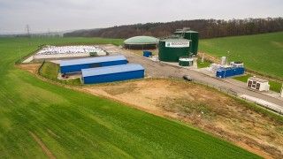 Układ kogeneracyjny dla Biogazowni Łaźniki – 0,99 MW (biogaz) Typ gazu zasilającego: biogaz rolniczy Zabudowa Kontenerowa. Fot. Eneria