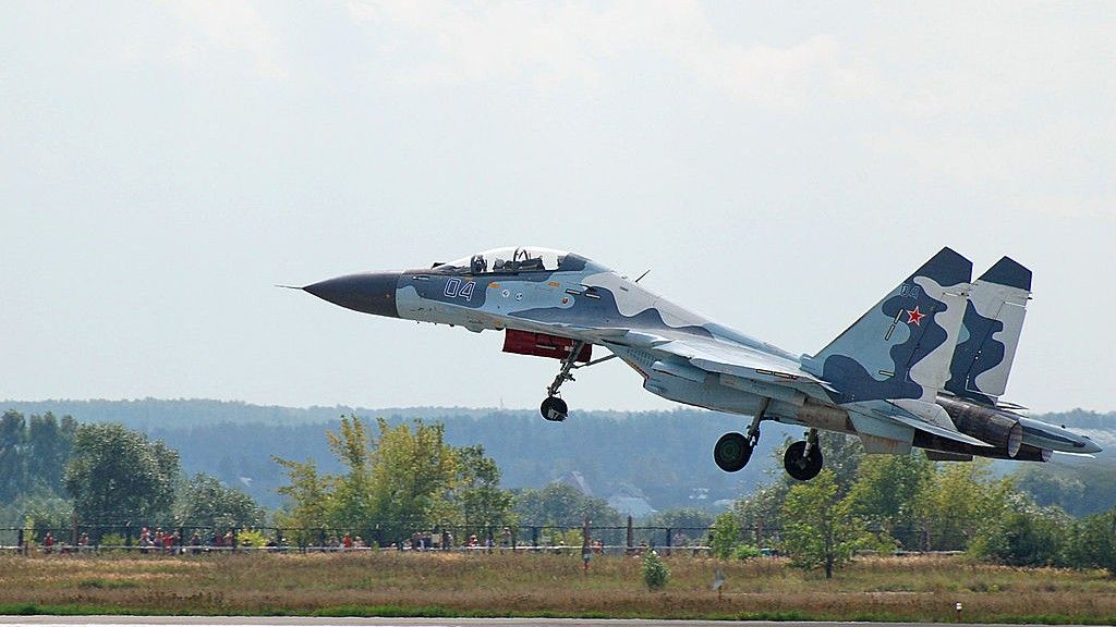 Na wyposażeniu Indonezji znajdują się obecnie myśliwce Su-30MK2. Na zdjęciu maszyna w wariancie Su-30MKM. Fot. Wikimedia Commons.