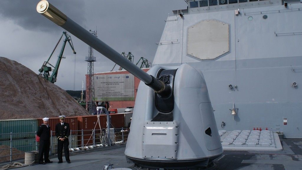 Brytyjczycy chcą uzbroić fregaty w armaty kalibru 127 mm - fot. Łukasz Pacholski