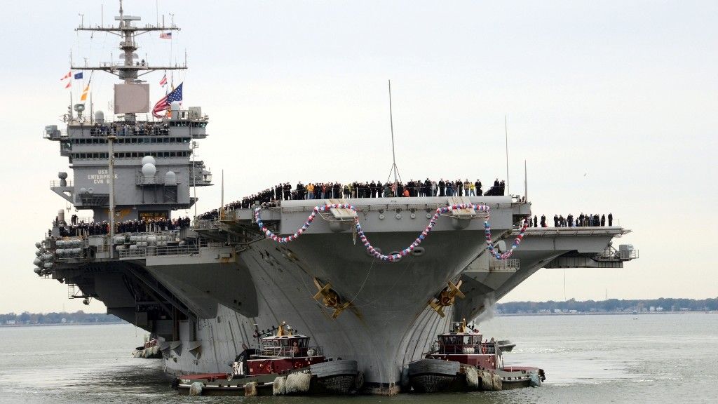 USS Enterprise zakończył służbę - fot. US Navy