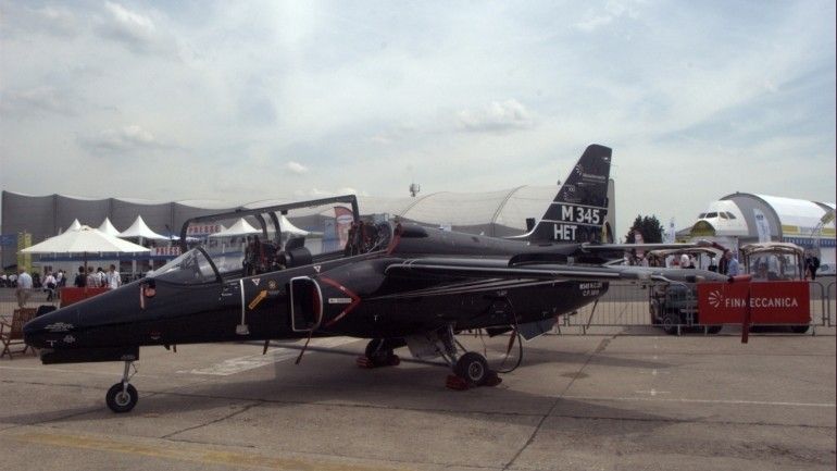 Aermacchi M-345 HET prezentowany na Paris Air Show 2013. – fot. Alenia Aermacchi