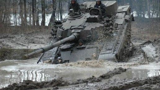 Bumar-Łabędy oferuje w ramach WOŚP prowadzenie czołgu PT-19Ex - fot. Bumar-Łabędy