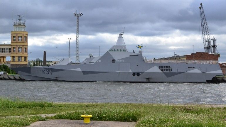 Szwedzka korweta typu Visby HSwMS „Nyköping” bierze udział w poszukiwaniach – fot. M.Dura