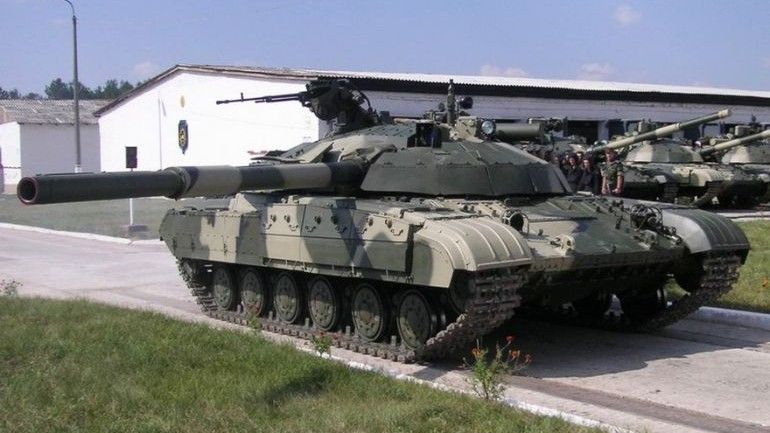 Ukraińskie czołgi ćwiczą na ostre strzelania w dzień i w nocy - fot. mil.gov.ua