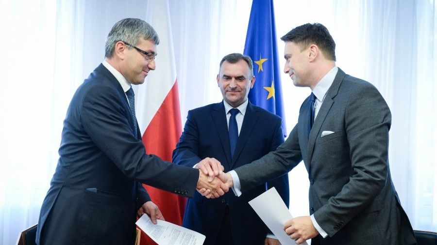 Podpisanie umowy pomiędzy Polską Grupą Zbrojeniową a PHO. Fot. PGZ via PHO.
