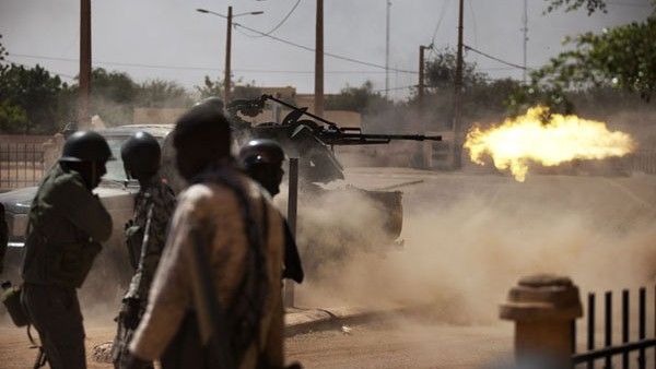 Żołnierze malijscy w akcji - fot. REUTERS/Joe Penney