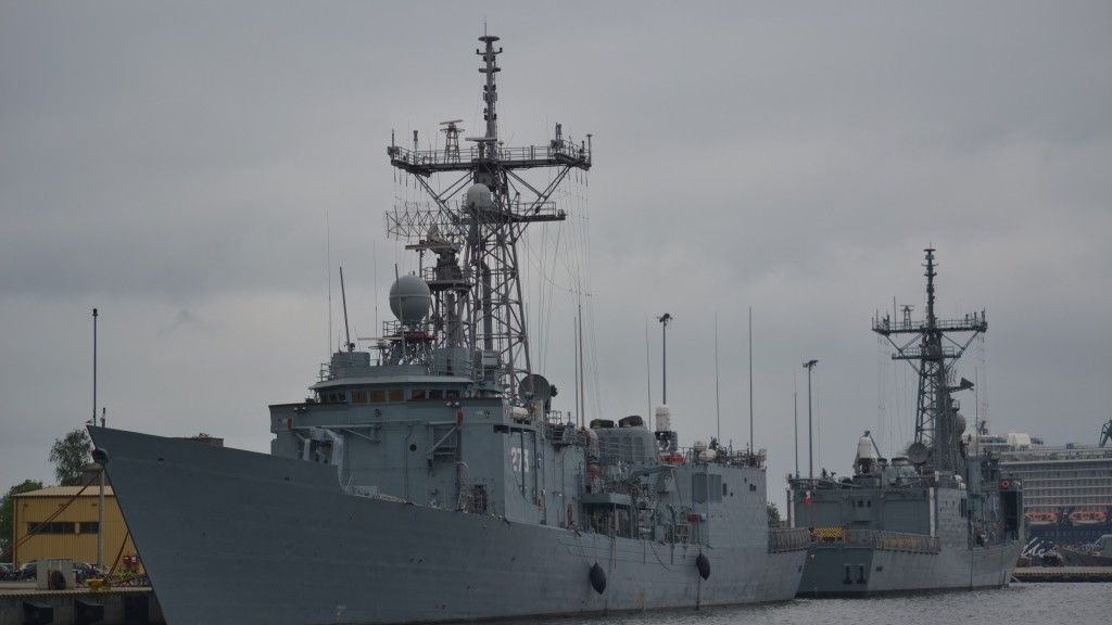 Nowe okręty typu Miecznik zastąpią fregaty Perry. Fot. M. Dura