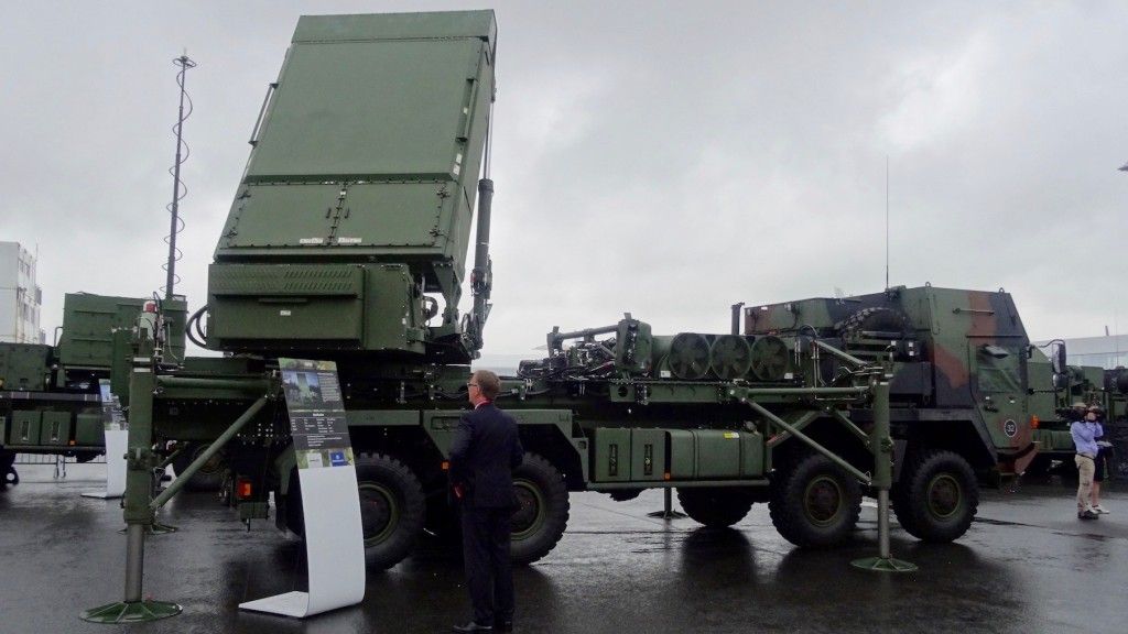 Radar MFCR, prawdopodobnie przeznaczony do użycia w systemie TLVS. Fot. J. Sabak/Defence24.pl.