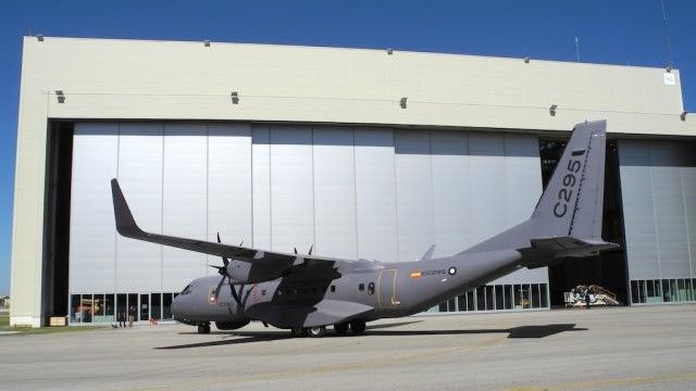 Zaprezentowano publicznie nową wersję samolotu C295 – fot. www.forcesdz.com