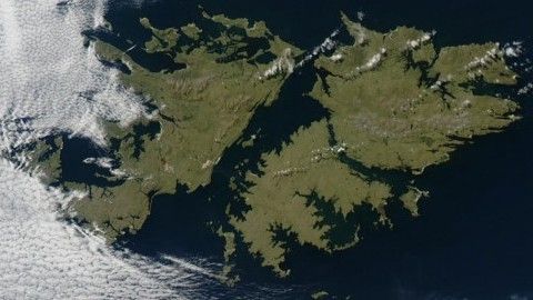 Falklandy, po raz kolejny, stają się punktem zapalnym w stosunkach pomiędzy Wielką Brytanią oraz Argentyną - fot. NASA