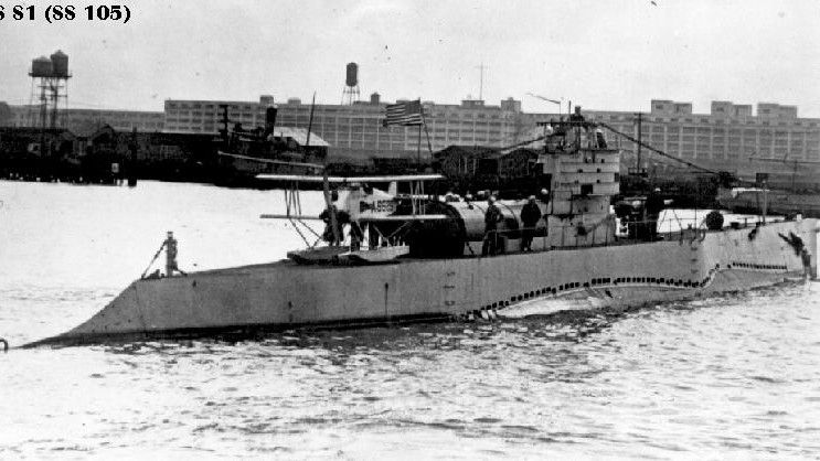 Dron XFC jako pierwszy wystartował z zanurzonego okrętu podwodnego – fot. NAVSEA-AUTEC