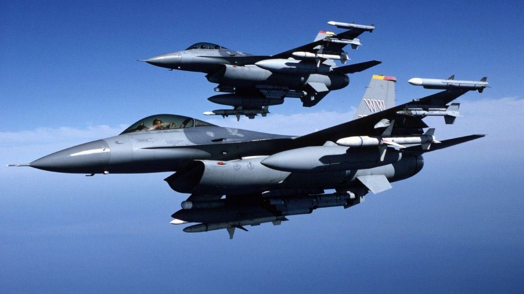 Amerykanie mogą wycofać się z programu modernizacji swoich samolotów F-16 pozostawiając jego finansowanie tylko krajom wykorzystującym te samoloty – fot. USAF