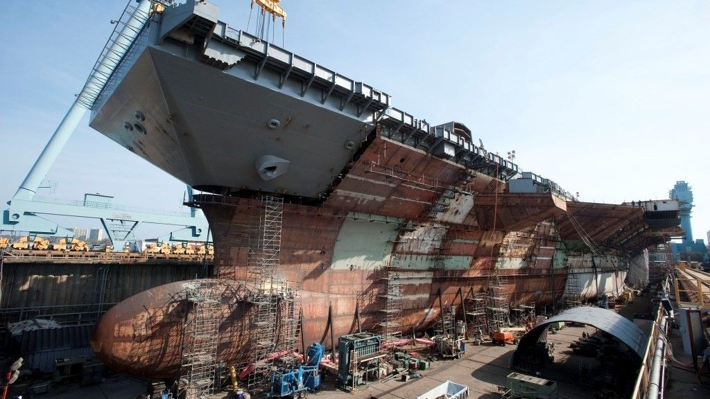 Opóźnienia i problemy napotkane przy budowie okrętu USS „Gerald R. Ford” mogą mieć wpływ na losy drugiego lotniskowca tego typu – fot. US Navy