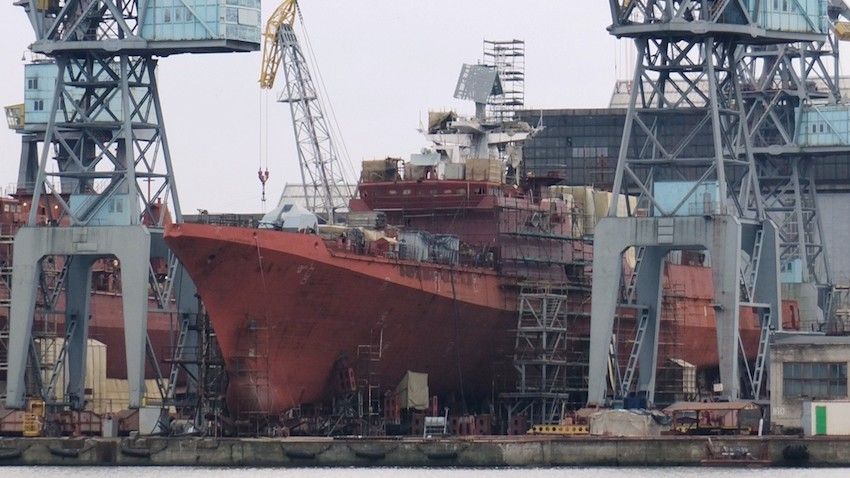 Admirał Makarow podczas prac w stoczni Jantar. Fot. Defence24.pl