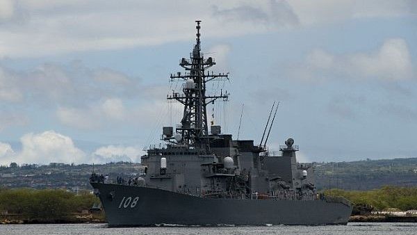 Japoński okręt wojenny został opromieniowany wiązką chińskiej stacji radiolokacyjnej kierującej uzbrojeniem - fot. US Navy