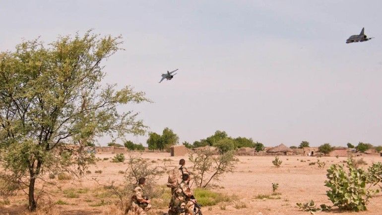 Francuzi rozpoczęli działania bojowe w Mali, wojska wspiera lotnictwo oraz Legia Cudzoziemska - fot. Ministerstwo Obrony Francji