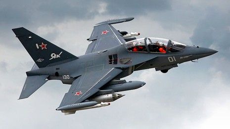 Rosja ostrzega przed dozbrajaniem rebeliantów. Tymczasem na wysyłkę do Syrii czeka, m.in. partia samolotów szkolno-bojowych Jak-130 - fot. rpdefense.over-blog.com