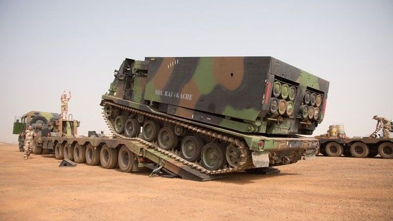 Jedna z trzech francuskich wyrzytni MLRS biorących udział w operacji przeciwko islamskim terrorystom w Mali. Fot. defense.gouv.fr