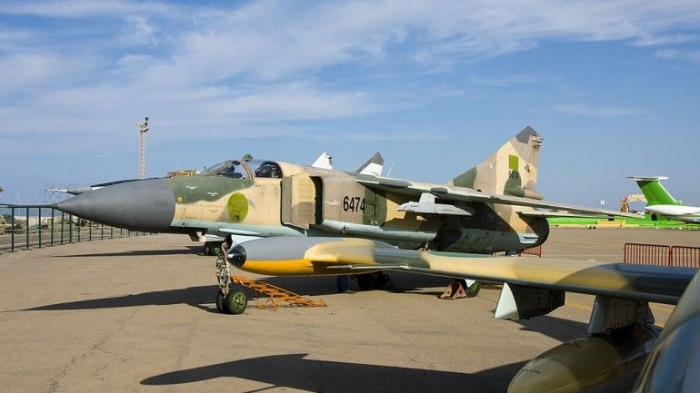 Samolot MiG-23 w barwach lotnictwa wojskowego Libii. Fot. Rob Schleiffert/wikipedia/CC BY-SA 2.0