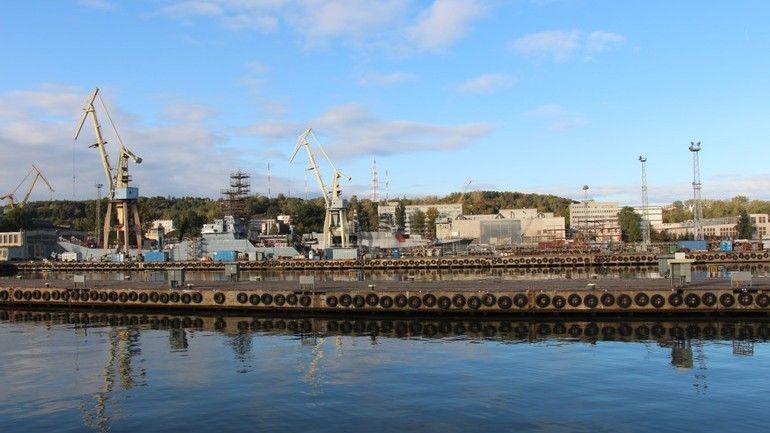 Stocznia Marynarki Wojennej w Gdyni. Fot. M. Dura