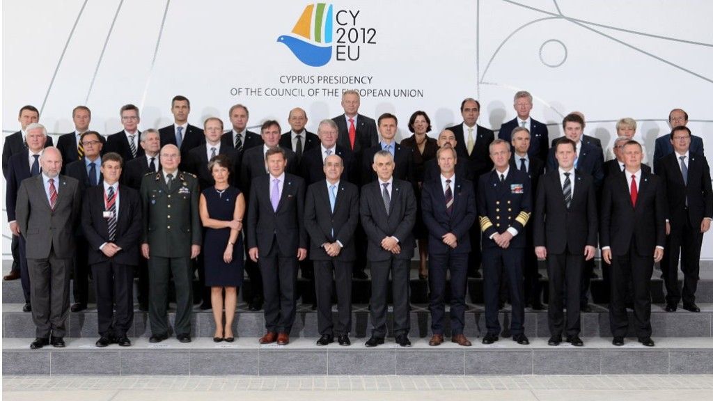 Spotkanie ministrów obrony na Cyprze, chociaż nieoficjalne, było okazją do omówienia ważnych dla bezpieczeństwa Europy kwestii - fot. http://www.cy2012.eu 