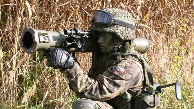 Amunicja do granatników Carl Gustaf trafi między do Czech, Estonii, Litwy, Łotwy i Polski. Fot. Jan Kouba/MO i Siły Zbrojne Republiki Czeskiej.
