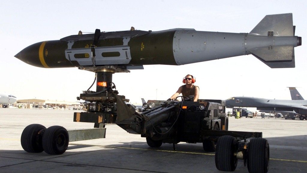 Kierowana bomba rodziny JDAM - fot. USAF