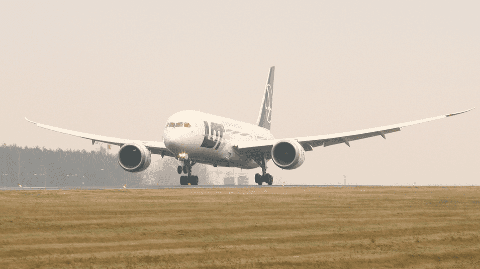 Samolot B787 Dreamliner należący do LOT. Fot. Grzegorz Jereczek/flickr/CC BY SA 2.0/[https://creativecommons.org/licenses/by-sa/2.0/]